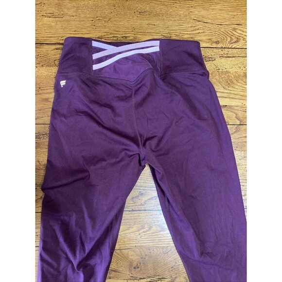 Si M Fabletics Trinity High-Waisted Pocket Legging Burgundy No Front Seam EUC - Picture 2 of 8